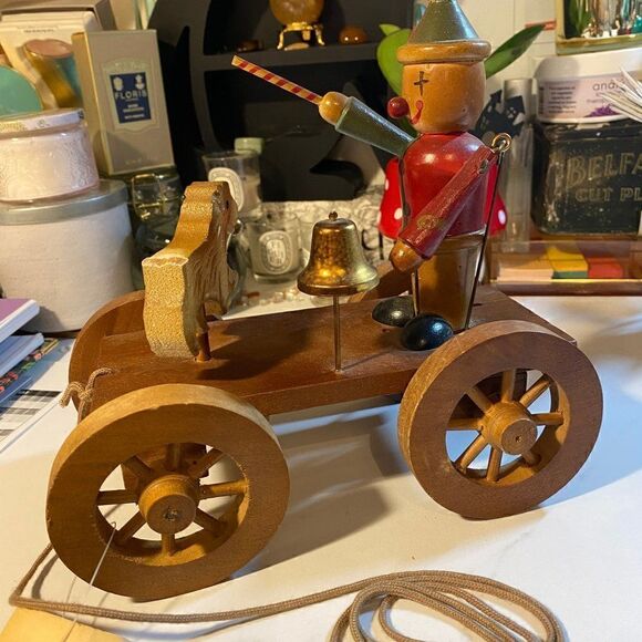 Antique Wooden Clown Training Dog Pull Toy - Picture 3 of 7